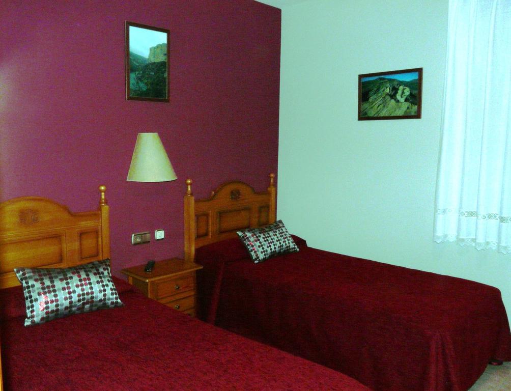 Hostal Rural Casa Castro Альберуэла-де-ла-Льена Экстерьер фото