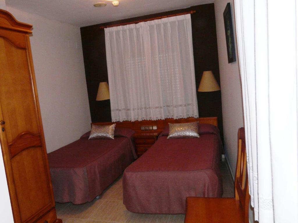 Hostal Rural Casa Castro Альберуэла-де-ла-Льена Номер фото